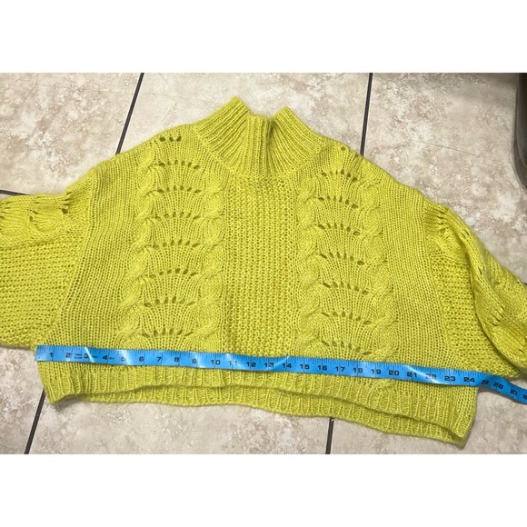 Free People Cropped Sweater - Picture 7 of 8